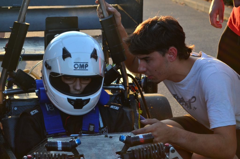 Calibración y preparación del piloto UJI Motorsport